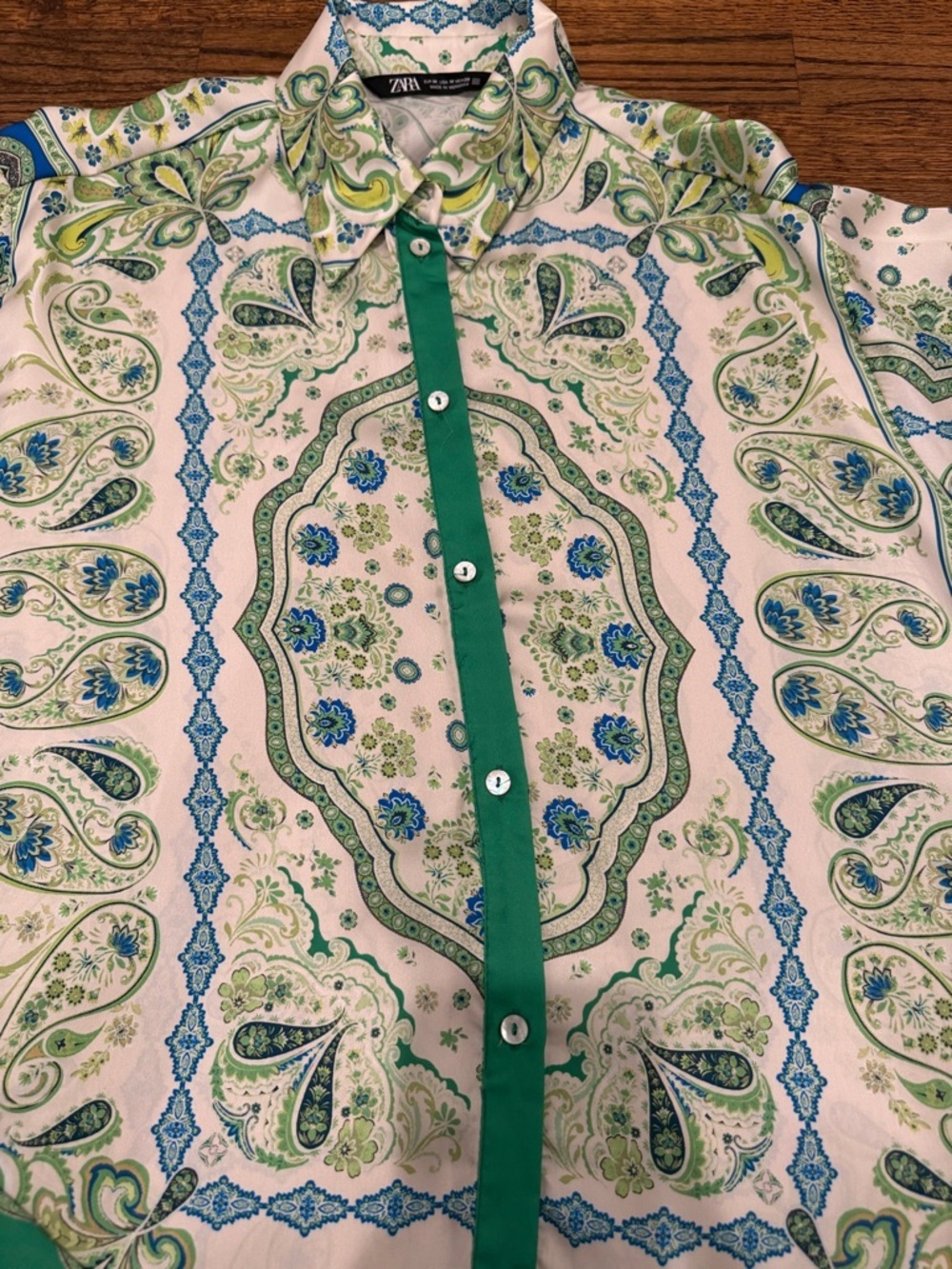 Vintage-Inspired Green Paisley Button-Down Shirt - Picture 5 of 6
